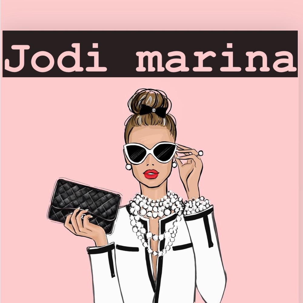 @jodi_marina live Daily show. 🍌🍌 Chiquita banana 🎶🎶…